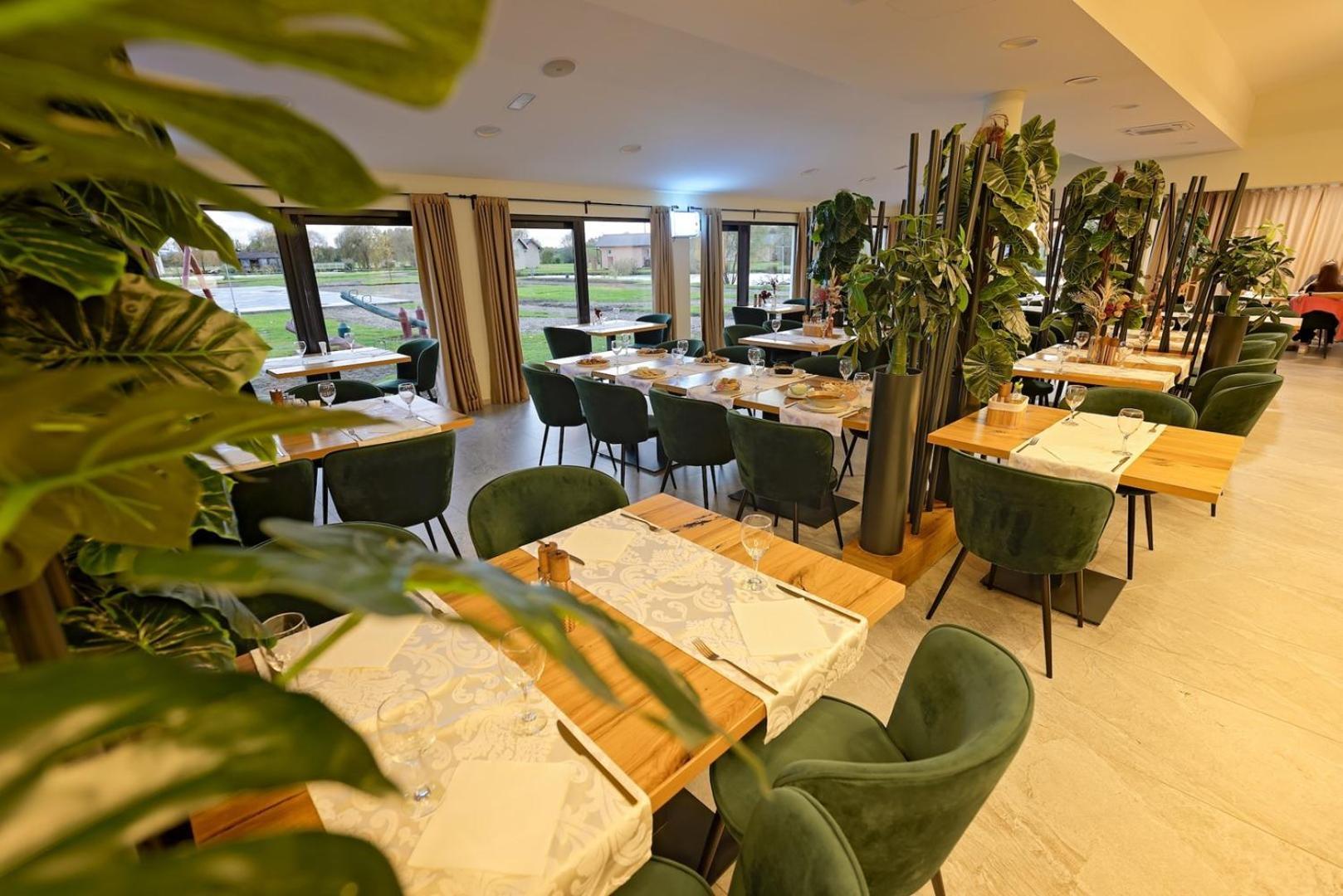 Ranc Ramarin Villa Garcin ภายนอก รูปภาพ