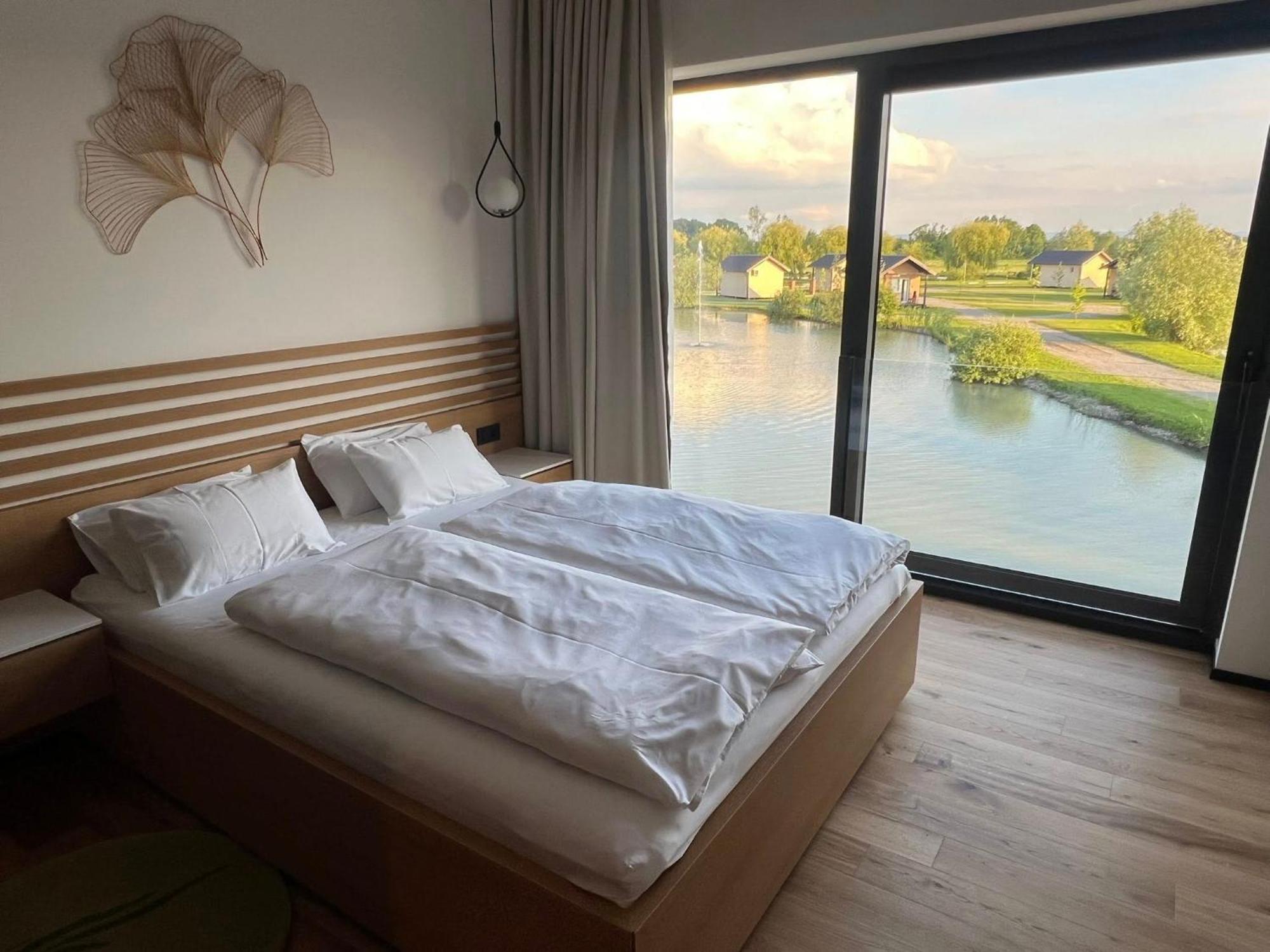 Ranc Ramarin Villa Garcin ภายนอก รูปภาพ